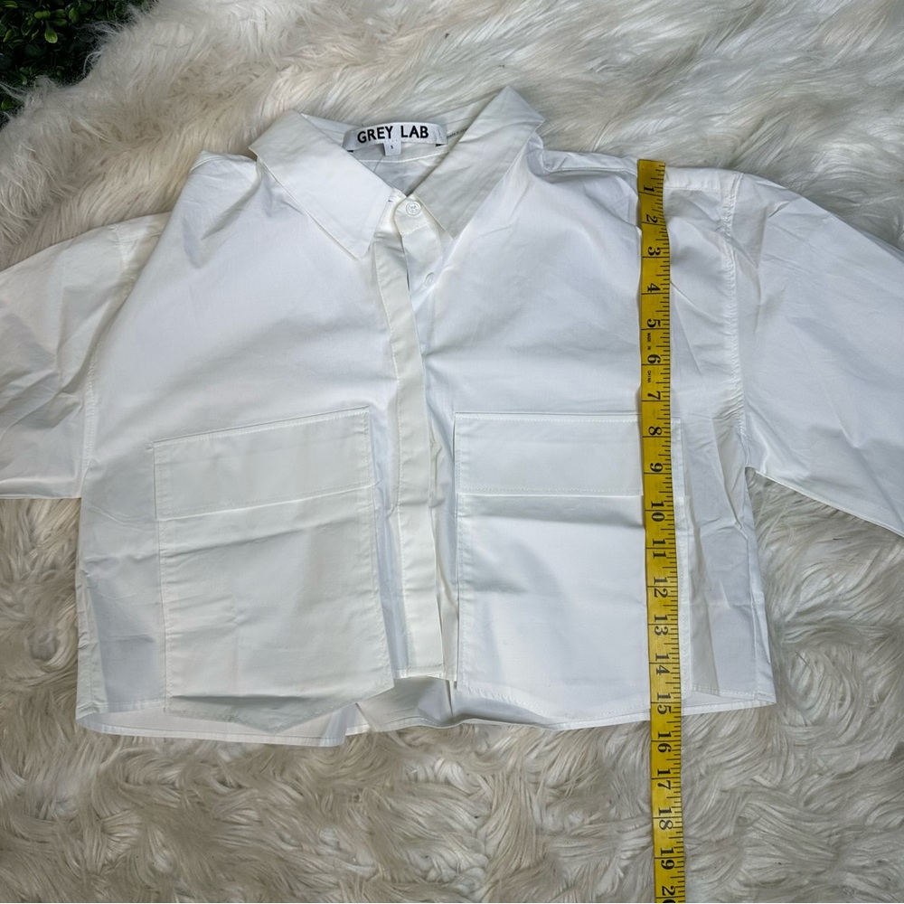 Nwt Grey Lab white Button-Up Blouse‎ cropped - Picture 8 of 8